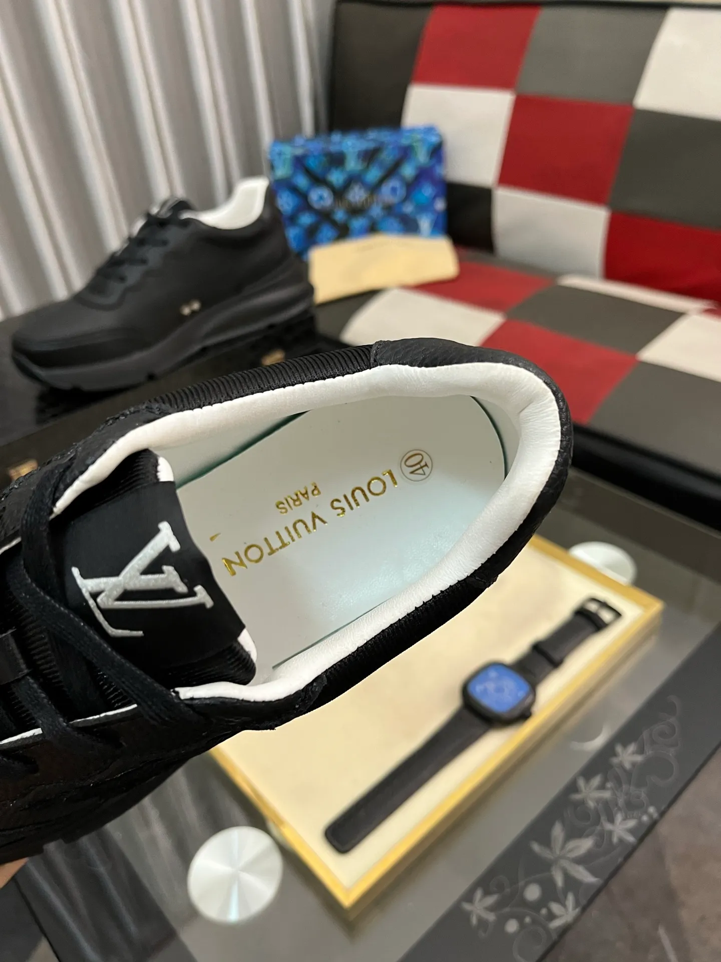 Men's shoes 💰440⌚️⌚️【LOUlS VUlTTON】Louis Vuitton ~ unique and casual style. LV counter purchasing 🏃casual shoes😍😍 are on sale at the men's counter at the same time. Italian imported brands select top-layer Italian cowhide. 🐑Sheepskin lining (refuses to discolor and rub feet) Sole: Original sole specially provided by the original factory 🎬Better in kind Code number: 38-446⃣️Color selection